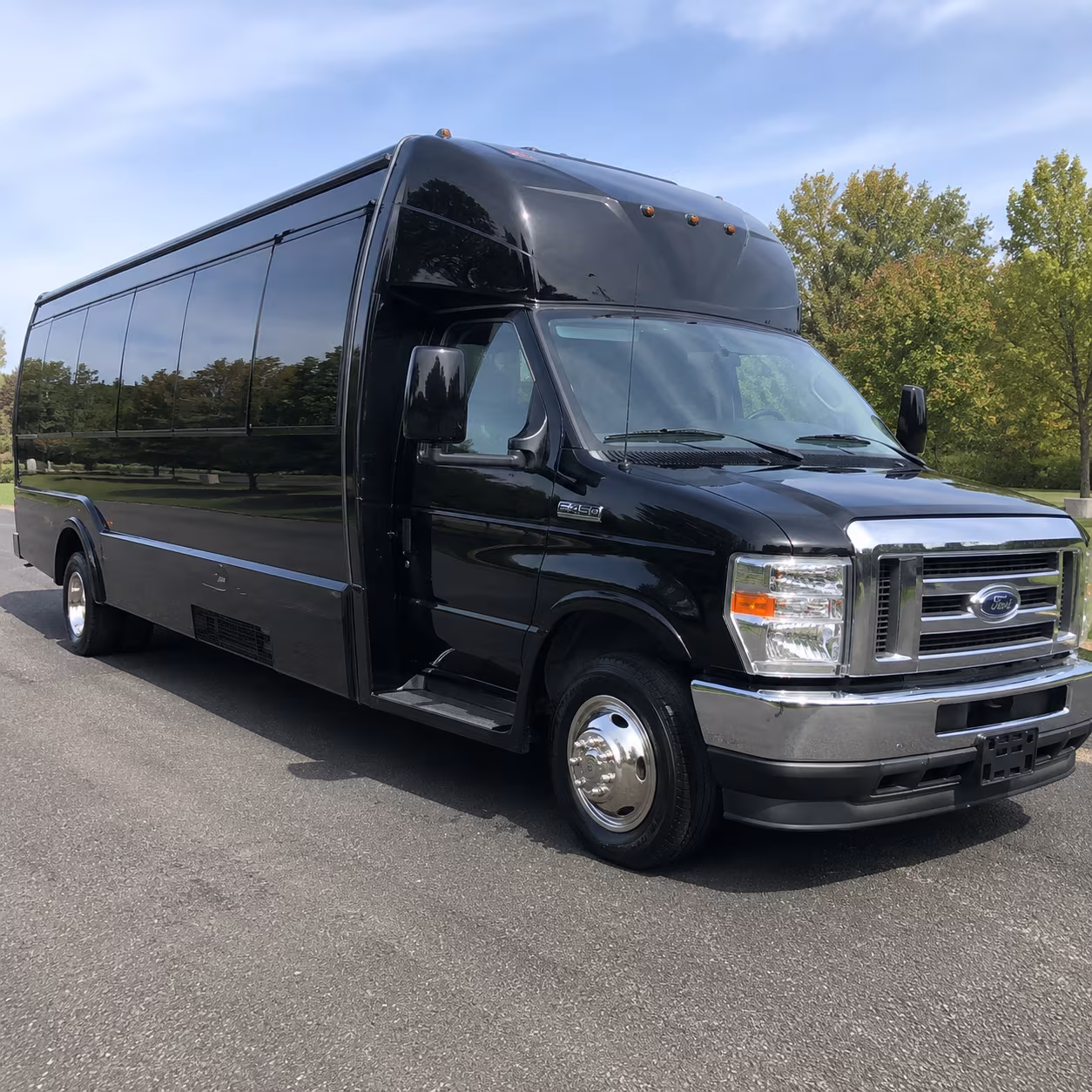 get a party bus for your bachelorette wine tour in maricopa