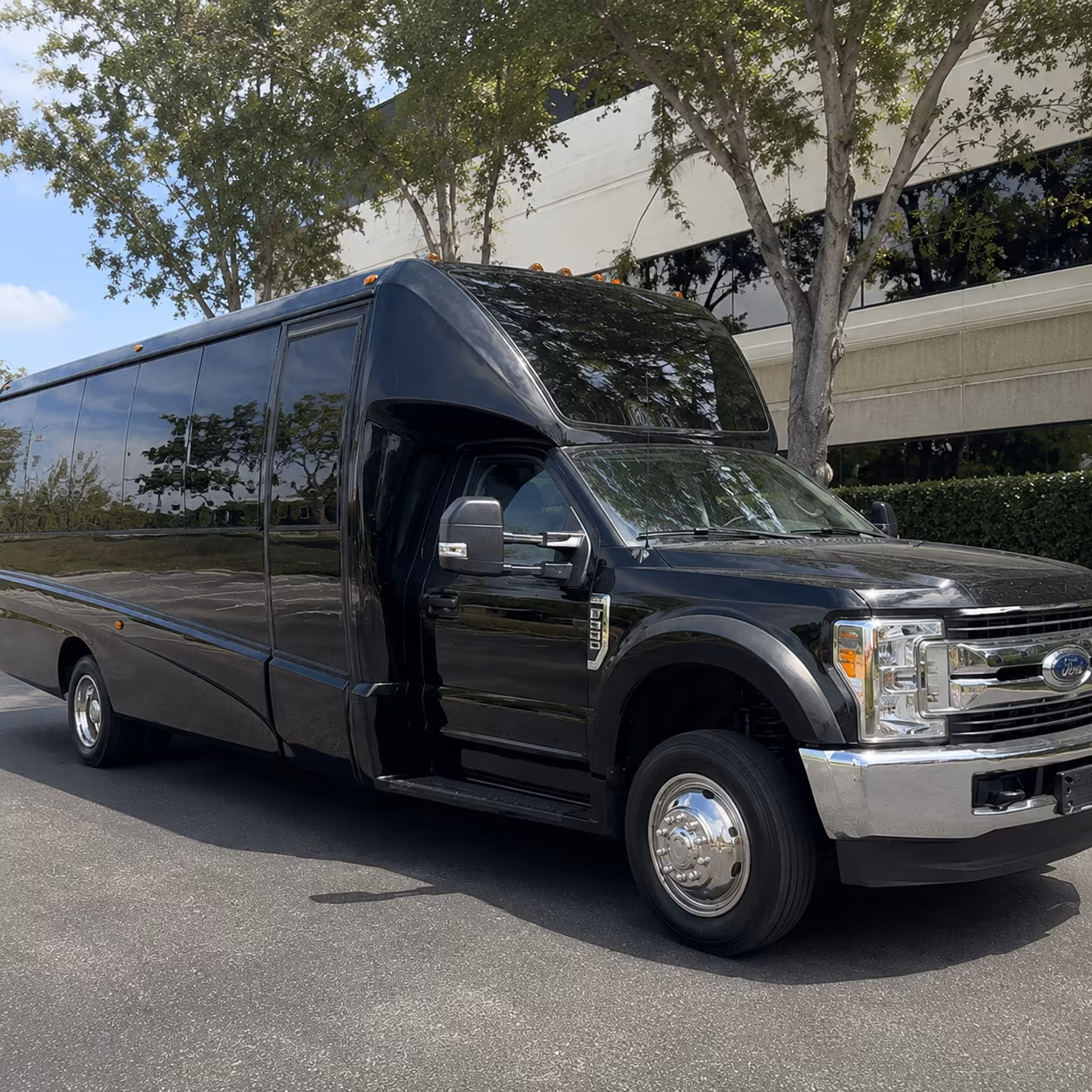 quinceanera sweet 16 party bus rental